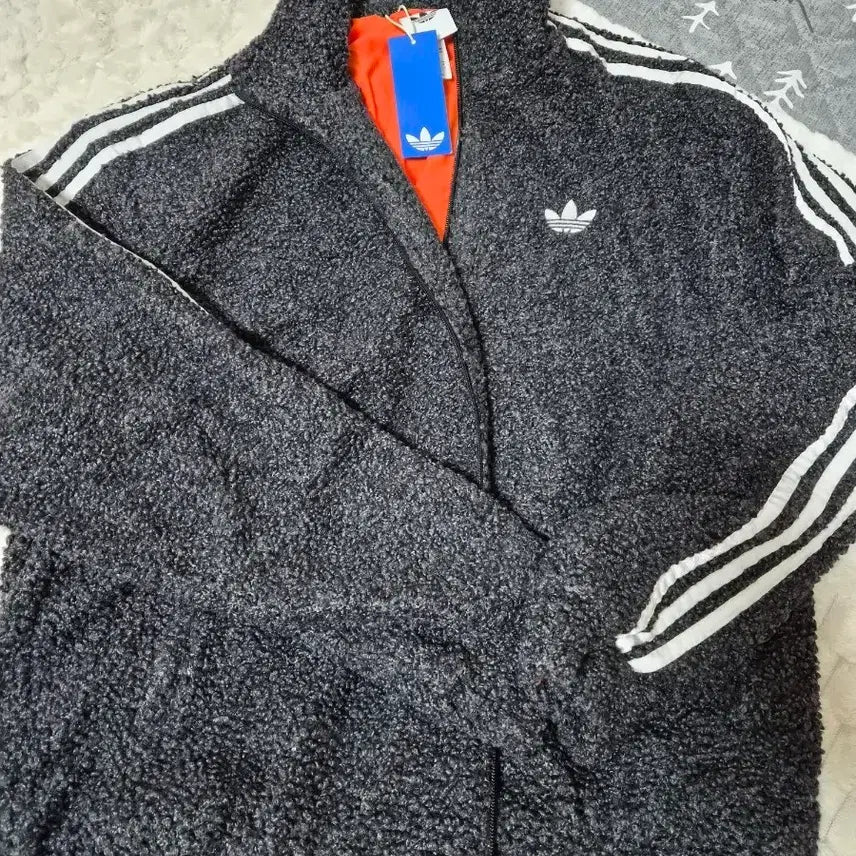 [BUNJANG] Adidas Fleece Tracksuit Set (New) / 아디다스 뽀글이 츄리닝 셋업 (새상품)