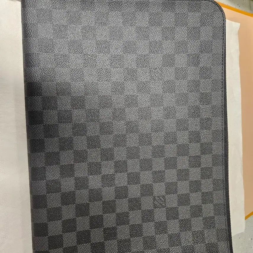 [BUNJANG] Louis Vuitton Damier Pochette Jour Clutch / 루이비통 다미에 포쉐트 주르 클러치