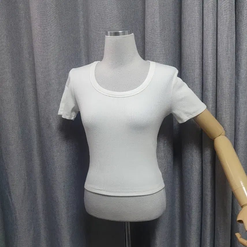 [BUNJANG] White Goddess T-shirt / 예쁜핏 화이트 여신티