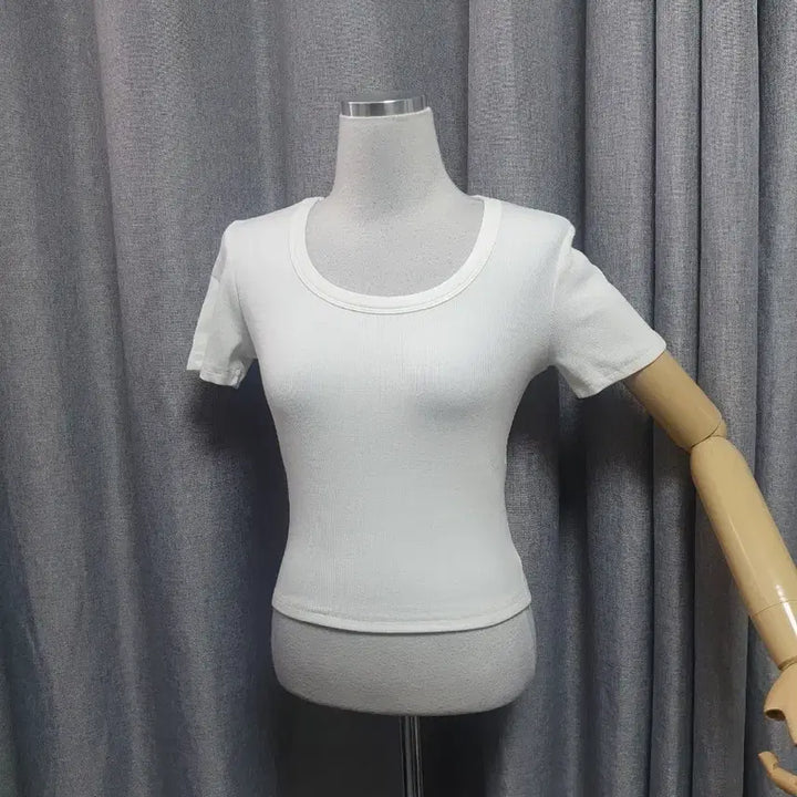 [BUNJANG] White Goddess T-shirt / 예쁜핏 화이트 여신티