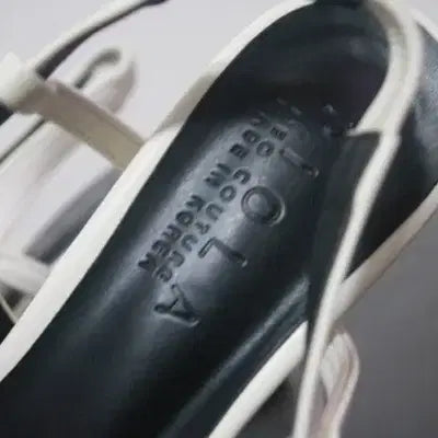 [BUNJANG] PIOLA White Heels (240) - Used / (240) 피올라 PIOLA 화이트 구두 (240) / 중고 신발