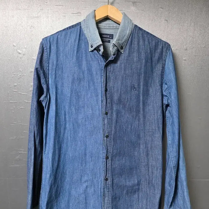 [BUNJANG] Hazzys Denim Slim Fit Shirt (Size 105) / 헤지스 데님 셔츠 남방  사이즈 105 슬림핏