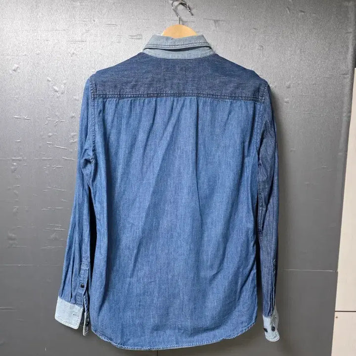 [BUNJANG] Hazzys Denim Slim Fit Shirt (Size 105) / 헤지스 데님 셔츠 남방  사이즈 105 슬림핏