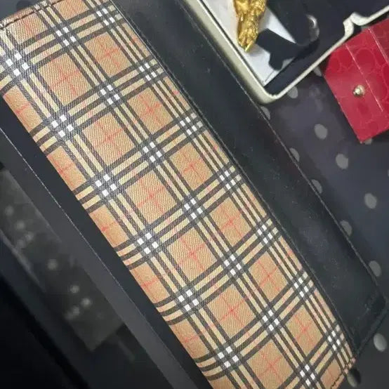 [BUNJANG] Burberry Check Pattern Long Wallet / 버버리 체크 패턴 장지갑