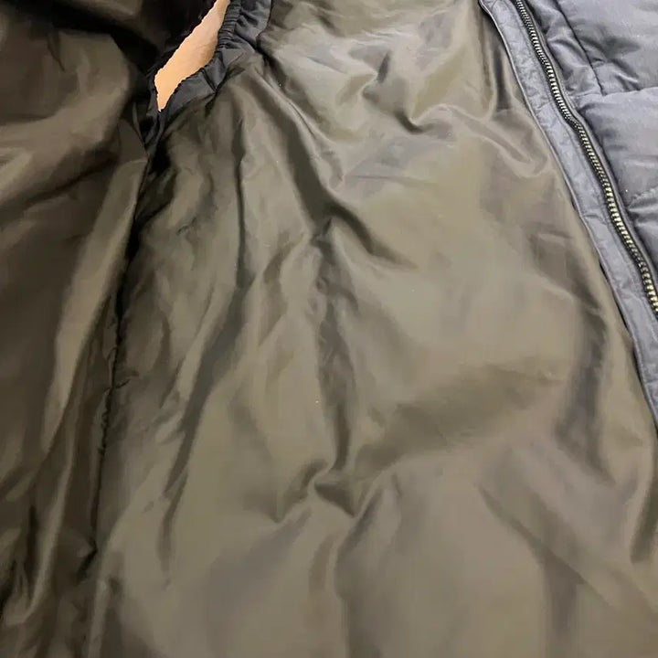 [BUNJANG] NEPA Black Padded Vest / 네파 NEPA 패딩 조끼 블랙