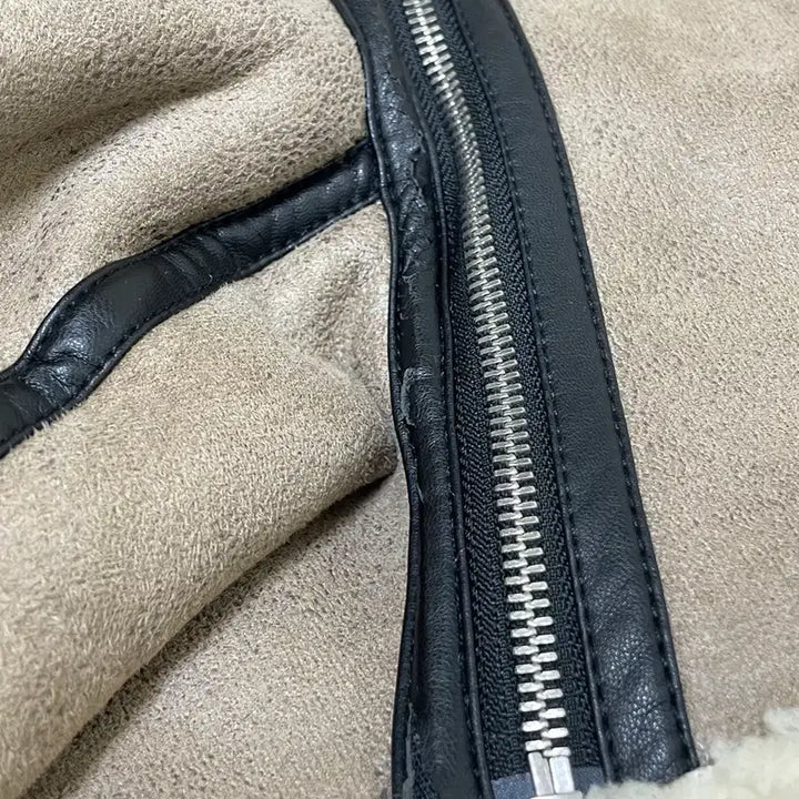 [BUNJANG] Selected Ivory Eco-Mustang Jacket / 무스탕 (셀렉티드) 아이보리 판매합니다.