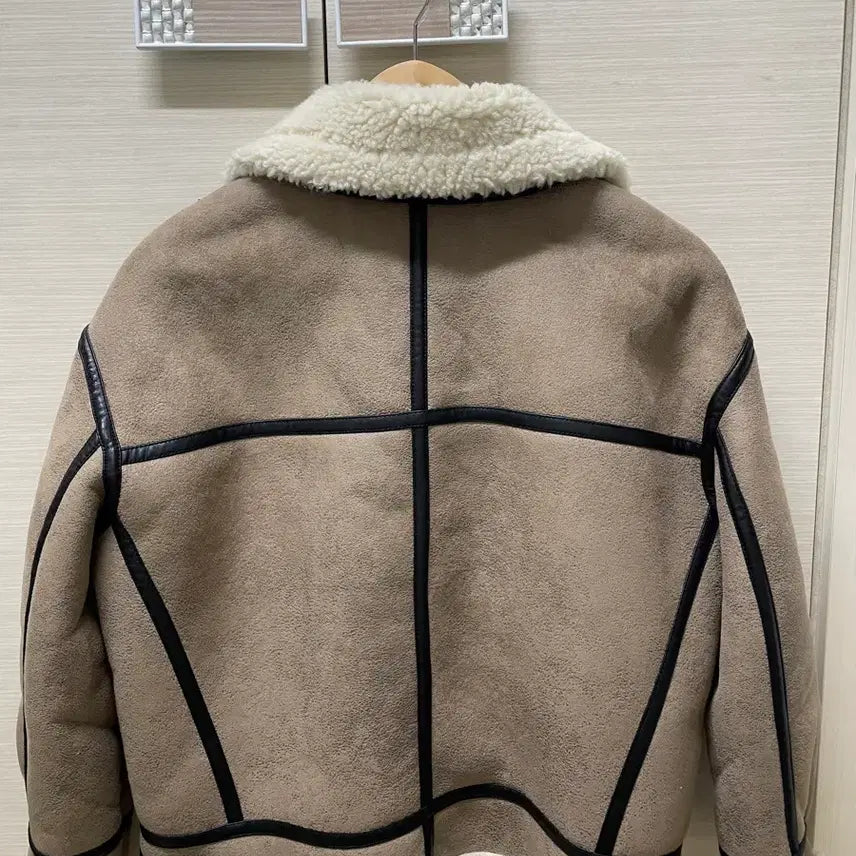 [BUNJANG] Selected Ivory Eco-Mustang Jacket / 무스탕 (셀렉티드) 아이보리 판매합니다.