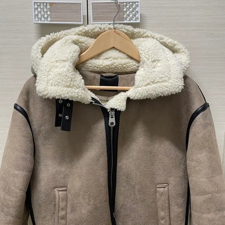 [BUNJANG] Selected Ivory Eco-Mustang Jacket / 무스탕 (셀렉티드) 아이보리 판매합니다.