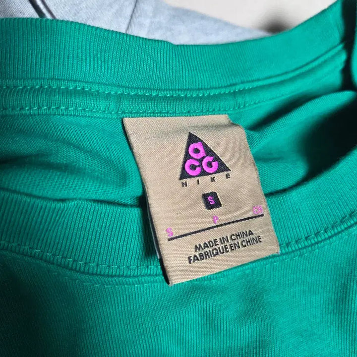 [SOLD OUT] [us S] 나이키 acg 반팔 티셔츠