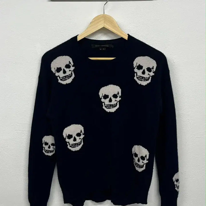 [BUNJANG] Skull Cashmere Skull Pattern Cashmere Knit Sweater / [XS]스컬 캐시미어 매장판 해골 패턴 캐시미어100% 니트