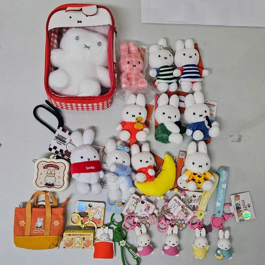 [BUNJANG] Miffy Figure Collection / [새상품] 미피 키링 인형 파우치 피규어 모음