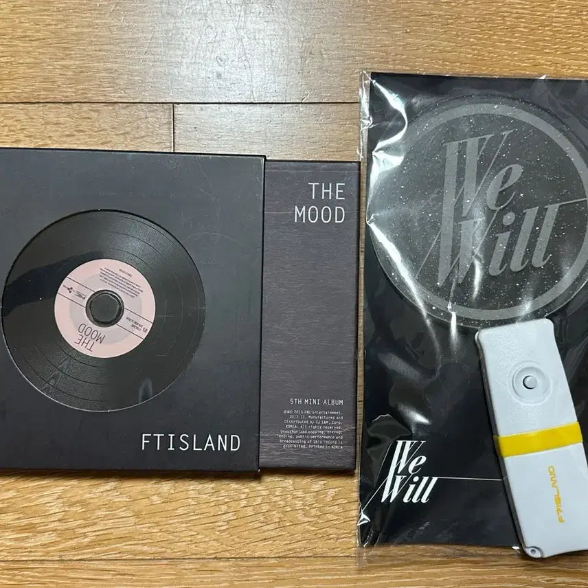 [BUNJANG] FTISLAND The Mood Album + Official Lightstick / FTISLAND 더 무드 앨범 + 응원봉