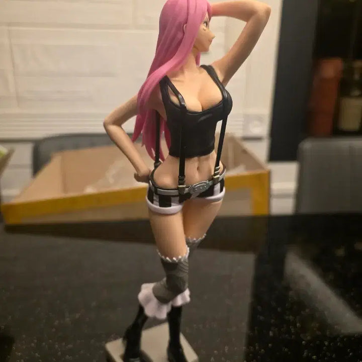[SOLD OUT] 원피스 비비 피규어 핑크머리