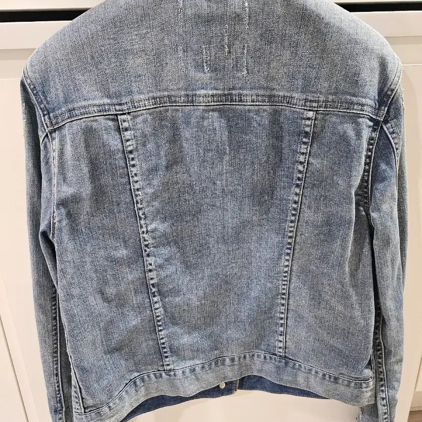 [BUNJANG] Thursday Island Denim Distressed Jacket / 써스데이아일랜드 데님 자켓