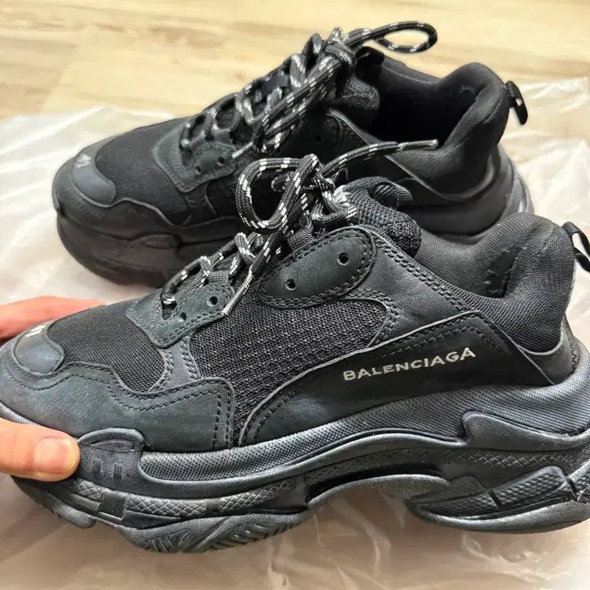 [BUNJANG] Balenciaga Triple S Black Sneakers / 발렌시아가 트리플S 클리어솔 41 블랙