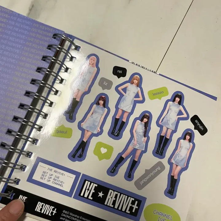 [BUNJANG] IVE (아이브) 2nd Album Reive Unsealed Album / 아이브 2집 리바이브 개봉앨범 스포일러