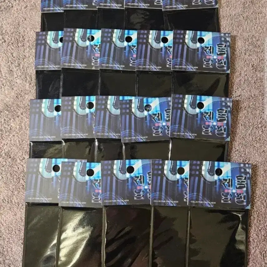 [BUNJANG] Resin "Jehmulnamphyeon" Collection Photocard Set / 레진 제물남편 랜덤포카 포카 4개 컬렉션포토카드