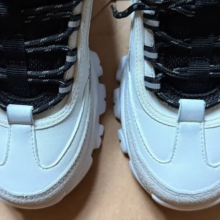 [BUNJANG] Dynafit Appento Clen Sneakers / 다이나핏 어펜토 클렌 운동화 블랙