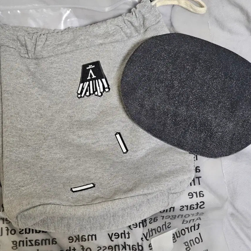 [BUNJANG] Park Hyo Shin Beethoven Pouch Bag / 박효신 베토벤 엠디 파우치백