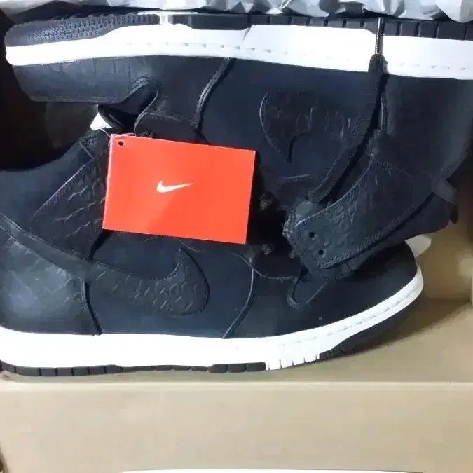 [BUNJANG] Nike Dunk High CMFT Crocodile Premium Sneakers / 덩크하이 CMFT 나코택 새상품
