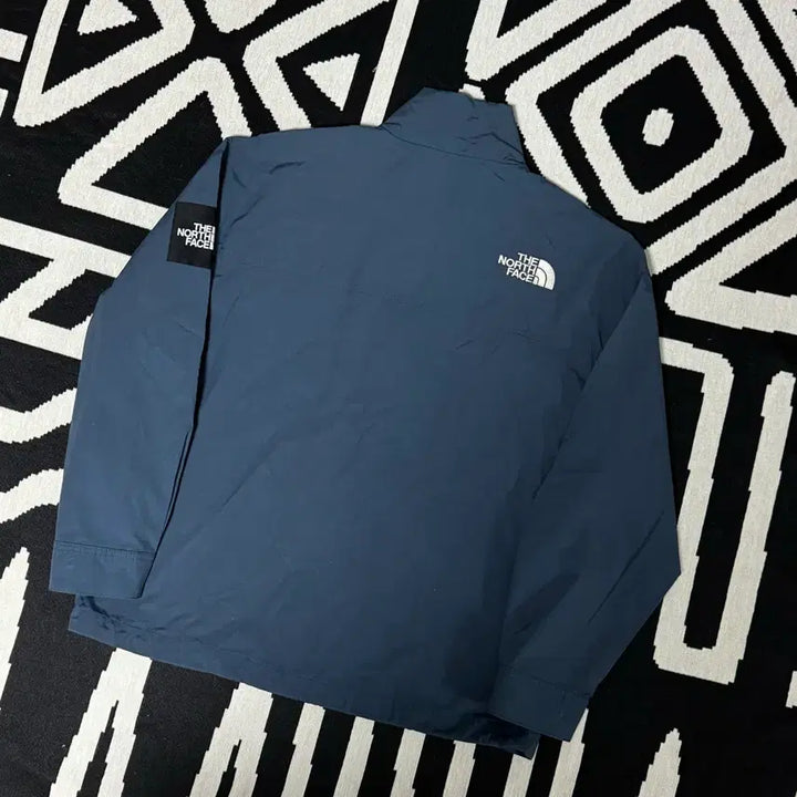 [SOLD OUT] 노스페이스 화이트라벨 바람막이 M