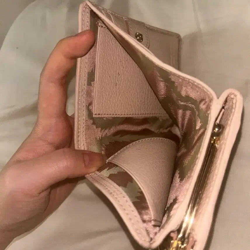 [BUNJANG] Vivienne Westwood Genuine Light Pink Bifold Wallet / 비비안 웨스트우드 정품 연핑크 반지갑 상태좋음