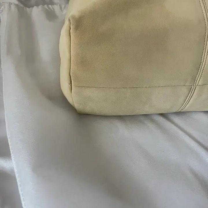 [BUNJANG] hieta Carrie Butter Bag / hieta 히에타 Carrie 캐리백 버터