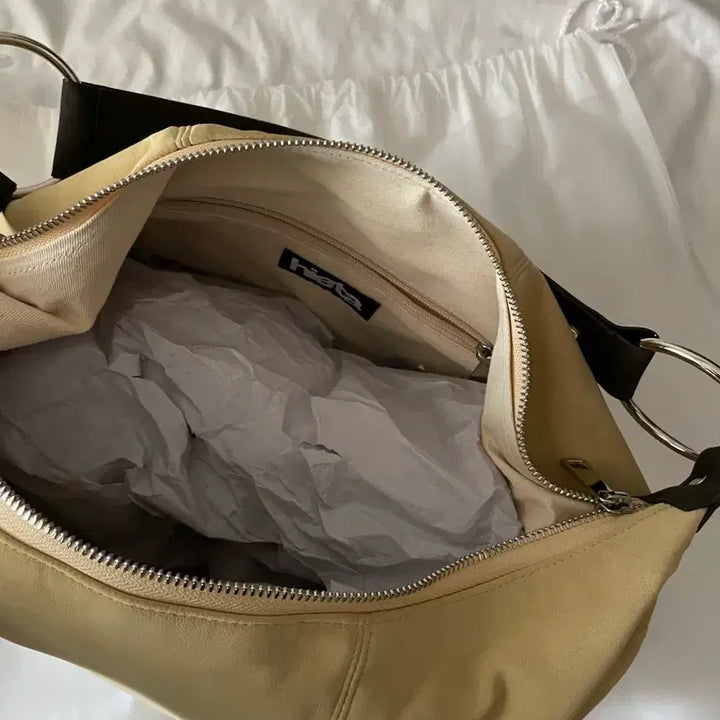 [BUNJANG] hieta Carrie Butter Bag / hieta 히에타 Carrie 캐리백 버터