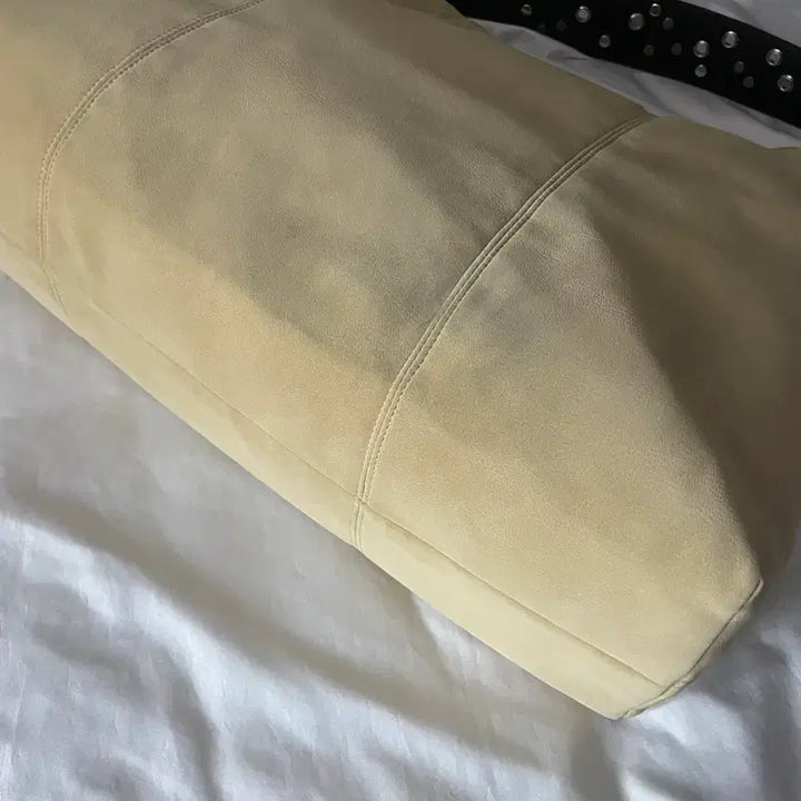 [BUNJANG] hieta Carrie Butter Bag / hieta 히에타 Carrie 캐리백 버터
