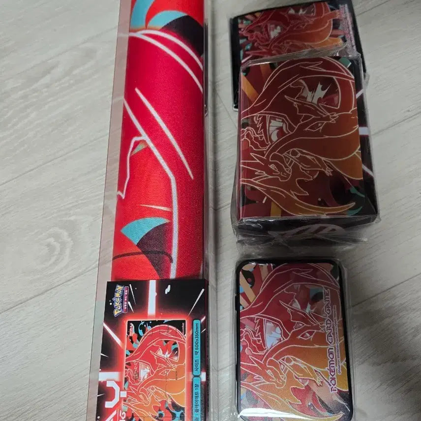 [BUNJANG] Pokemon Card Mega Charizard Y Playmat &amp; Sleeve Set / 포켓몬 카드 메가 리자몽Y 플레이매트 슬리브 세트