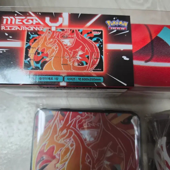 [BUNJANG] Pokemon Card Mega Charizard Y Playmat &amp; Sleeve Set / 포켓몬 카드 메가 리자몽Y 플레이매트 슬리브 세트
