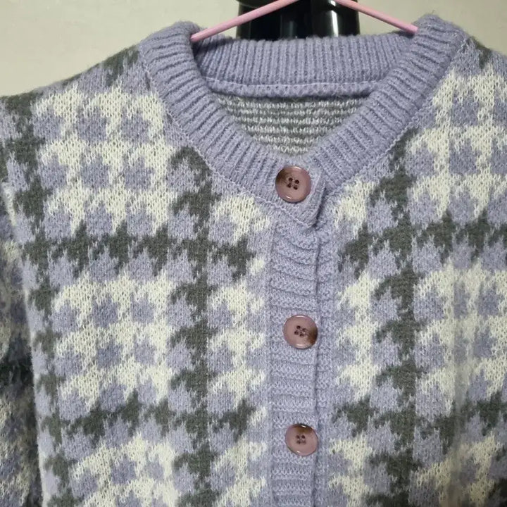 [BUNJANG] Purple Check Button Knit Cardigan / 연보라색 체크 단추 니트 가디건 상의