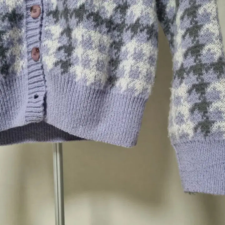 [BUNJANG] Purple Check Button Knit Cardigan / 연보라색 체크 단추 니트 가디건 상의