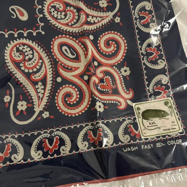 [BUNJANG] Capital Fast Color Bandana Scarf / 캐피탈 패스트컬러 반다나 스카프