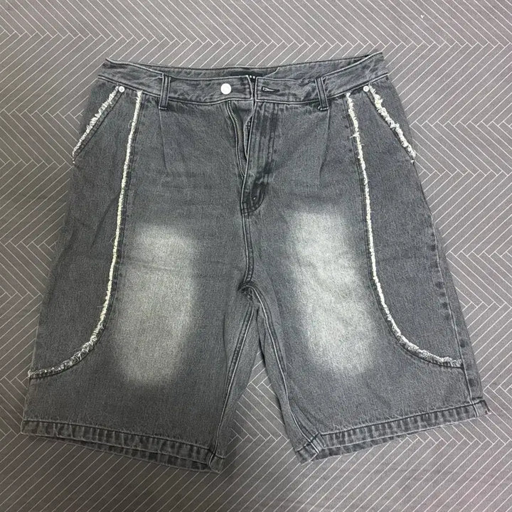 [BUNJANG] Alice Cutoff Bermuda Denim Pants Black XL / 알리스 컷오프 인시전 버뮤다 데님팬츠 블랙 XL