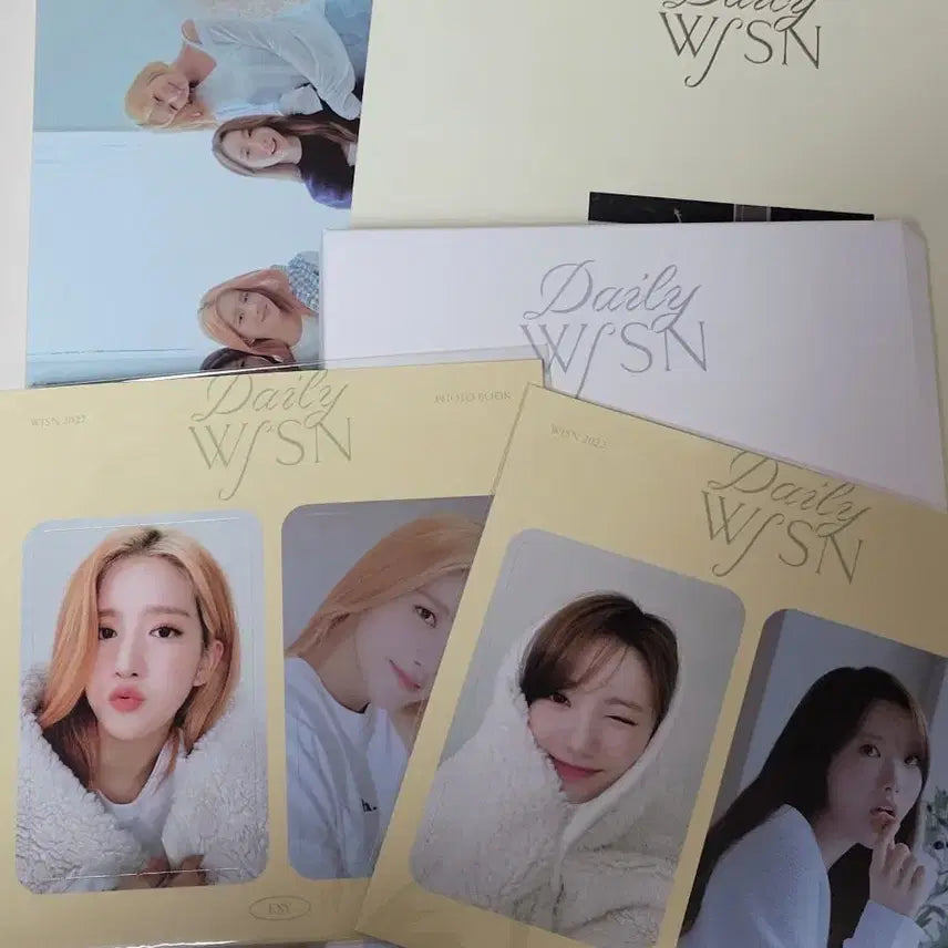 [BUNJANG] WJSN Daily Photobook &amp; Filmbook Bundle Set / 우주소녀 Daily WJSN 포토북 필름북 일괄 세트