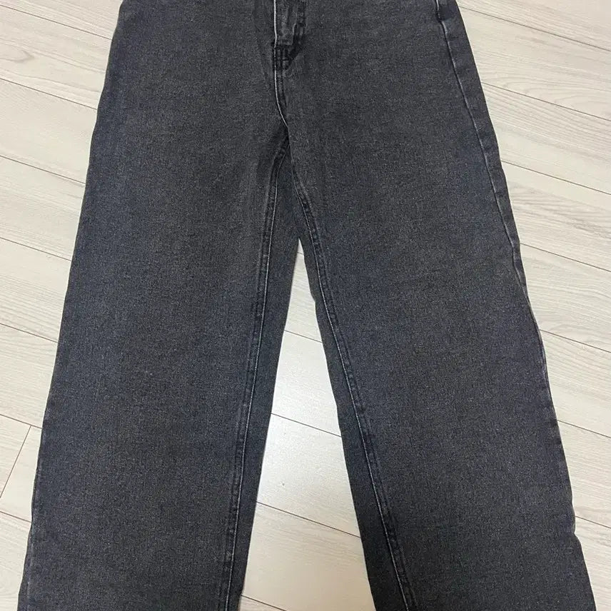 [BUNJANG] Fillings Evermore Like Black Denim Jeans / 필링스) 에버모어 라이크흑청데님