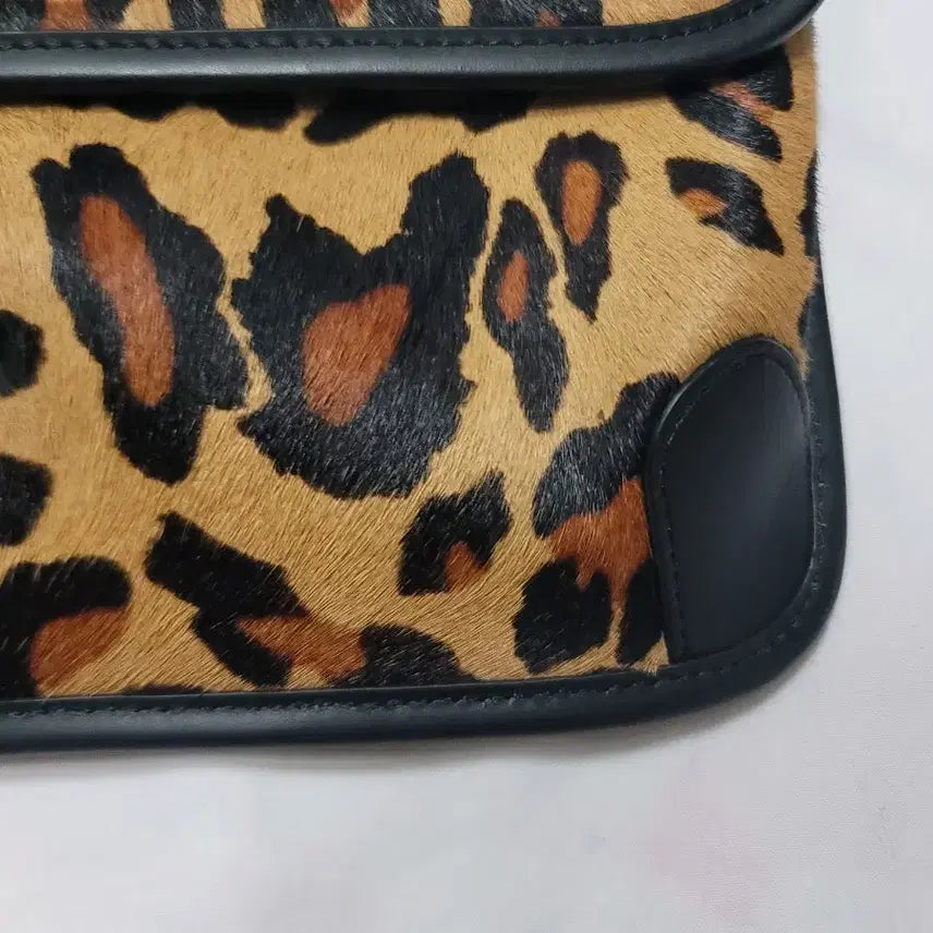 [BUNJANG] Leopard Pattern Chain Mini Bag / 레오파드 패턴 체인 미니백