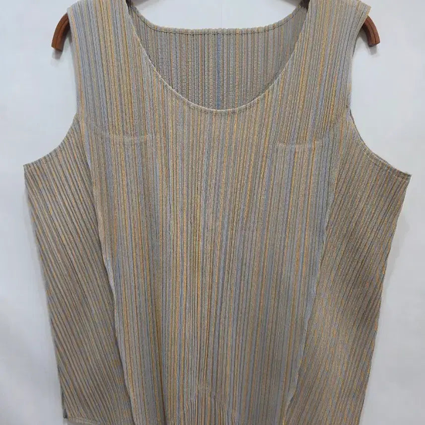 [BUNJANG] Pleats Please Sleeveless Top / (정품)플리츠플리즈 여성 민소매