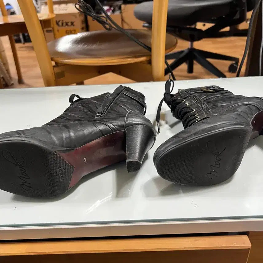 [BUNJANG] Black Lace-up Ankle Boots 240 / 블랙 레이스업 앵클 부츠 240
