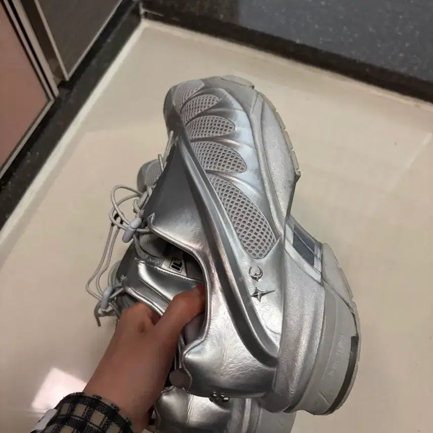 [BUNJANG] Fila x Thug Club Replica Gray Sneakers / [240]휠라 x 떠그 클럽 레플리카 그레이 스니커즈