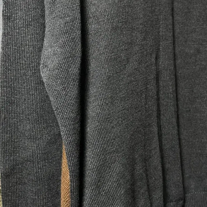 [BUNJANG] XL Embroidered Horse/Dog Logo Knit Sweater / XL 말,강아지 자수 로고 니트
