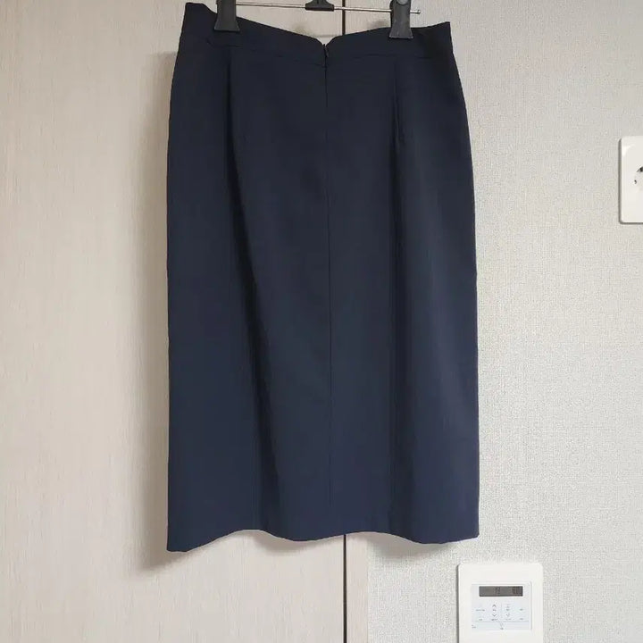 [BUNJANG] ENC Navy H-Line Midi Skirt / ENC 네이비 H라인 스커트
