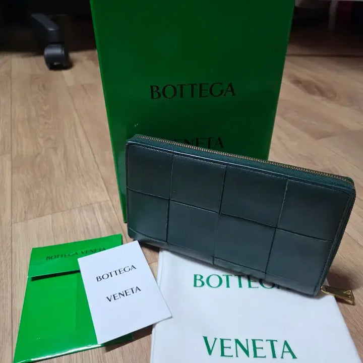 [BUNJANG] Bottega Veneta Cassette Zip Around Wallet / 보테가 베네타 카세트 지퍼 어라운드 지갑