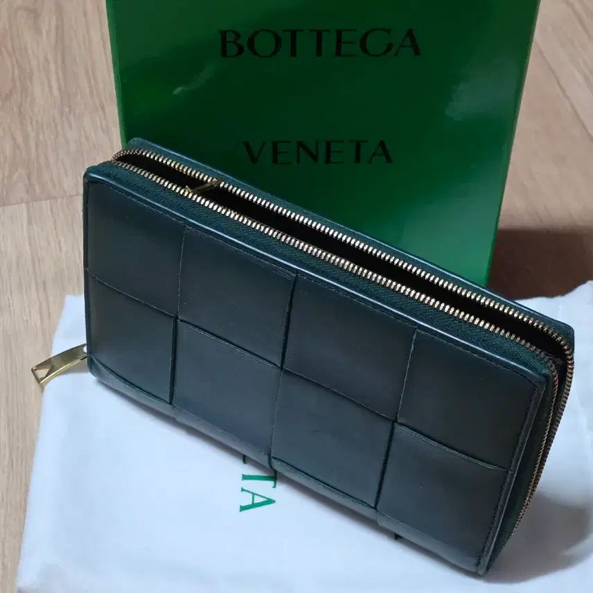 [BUNJANG] Bottega Veneta Cassette Zip Around Wallet / 보테가 베네타 카세트 지퍼 어라운드 지갑