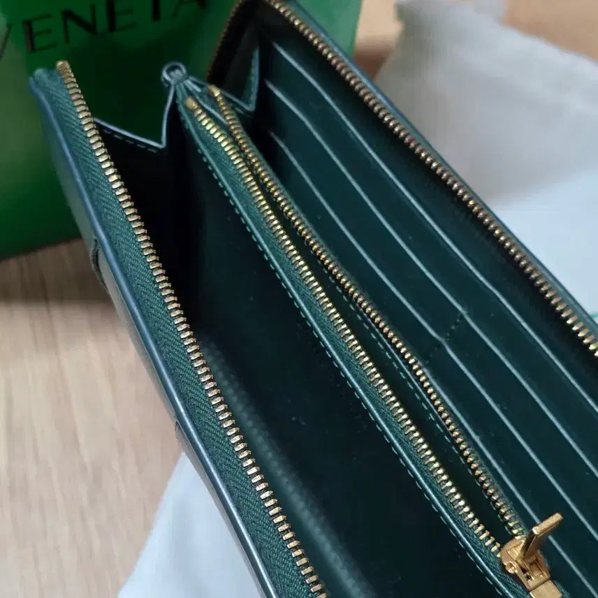 [BUNJANG] Bottega Veneta Cassette Zip Around Wallet / 보테가 베네타 카세트 지퍼 어라운드 지갑