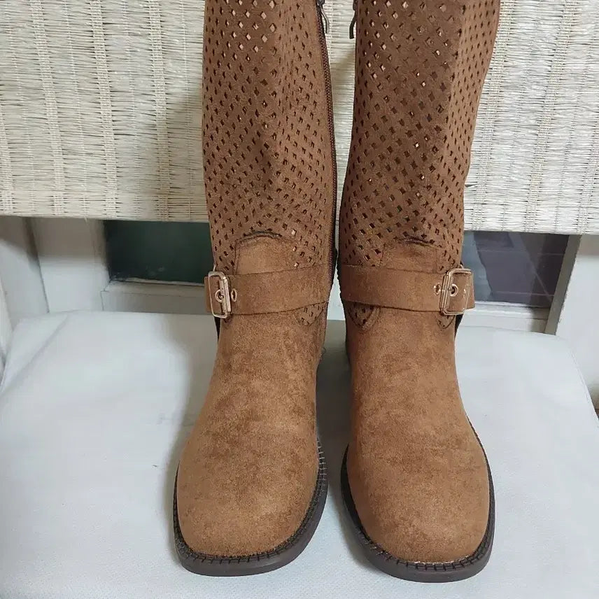 [BUNJANG] Suede Punched Brown Long Boots 245 / 새제품)스웨이드 펀칭 브라운 롱부츠245