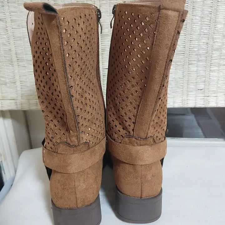 [BUNJANG] Suede Punched Brown Long Boots 245 / 새제품)스웨이드 펀칭 브라운 롱부츠245