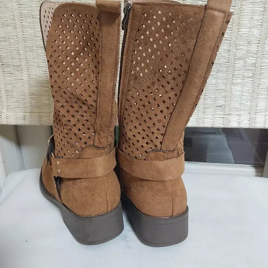 [BUNJANG] Suede Punched Brown Long Boots 245 / 새제품)스웨이드 펀칭 브라운 롱부츠245