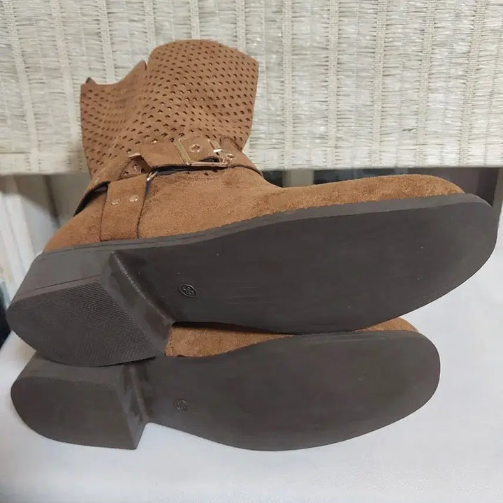 [BUNJANG] Suede Punched Brown Long Boots 245 / 새제품)스웨이드 펀칭 브라운 롱부츠245